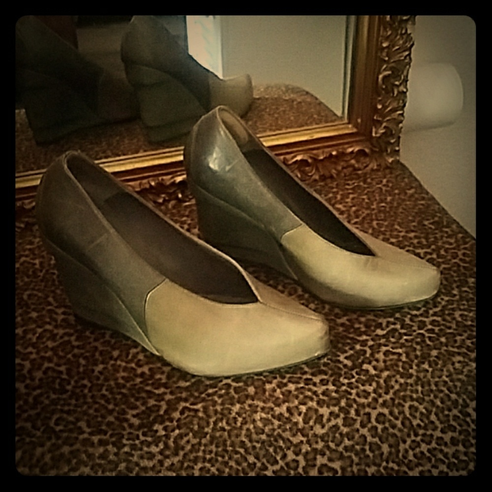LD Tuttle Wedges